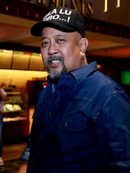 Diakuinya jika cucunya sudah besar, Indro Warkop ingin mengajak cucunya berkendara dengan salah satu koleksi motor besarnya. (Wimbarsana K/Bintang.com)