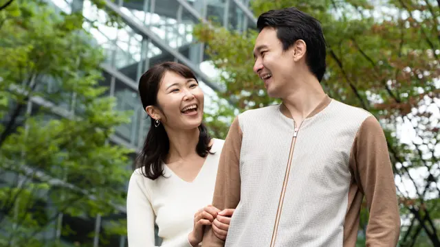 cinta romantis couple kencan