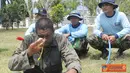 Citizen6, Surabaya: Makan nasi Komando yang merupakan makanan tradisi sebelum Siswa memulai Pendidikan. (Pengirim: Penkobangdikal).