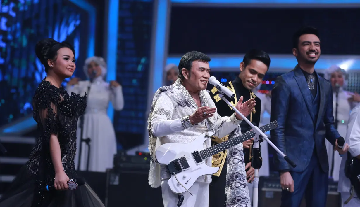 Konser Kemenangan digelar secara meriah di siarkan langsung Indosiar. Acara berlangsung dari Studio 5 Emtek City, Daan Mogot, Jakarta Barat digelar pada Rabu, 27 Desember malam. (Adrian Putra/Bintang.com)