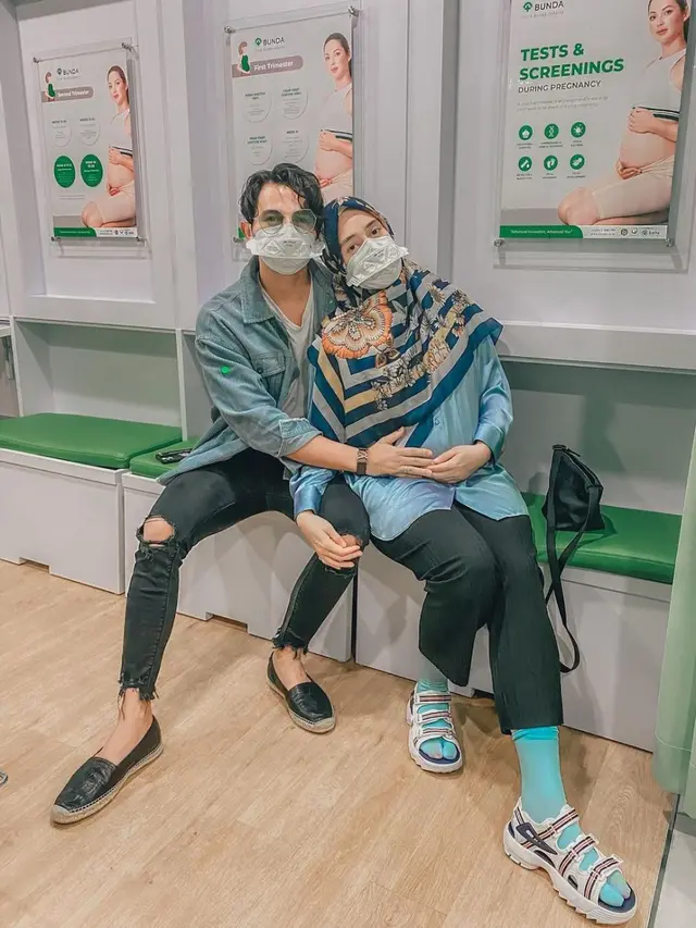 Fairuz A Rafiq Melahirkan Anak Ketiga, Ini 6 Potret Perjalanan Kehamilannya