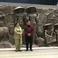 Ketua Umum PDIP Megawati Soekarnoputri mengunjungi pameran di Sarinah dengan ditemani Menteri BUMN Erick Thohir. (Liputan6.com/Delvira Hutabarat)