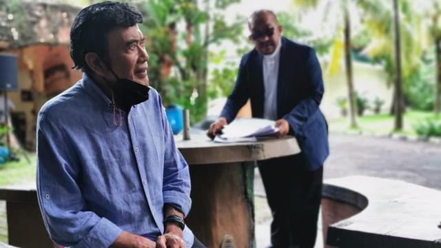 Rhoma Irama menggelar jumpa pers soal gugatan ke Mahkamah Agung (Liputan6.com/Aditia Saputra)