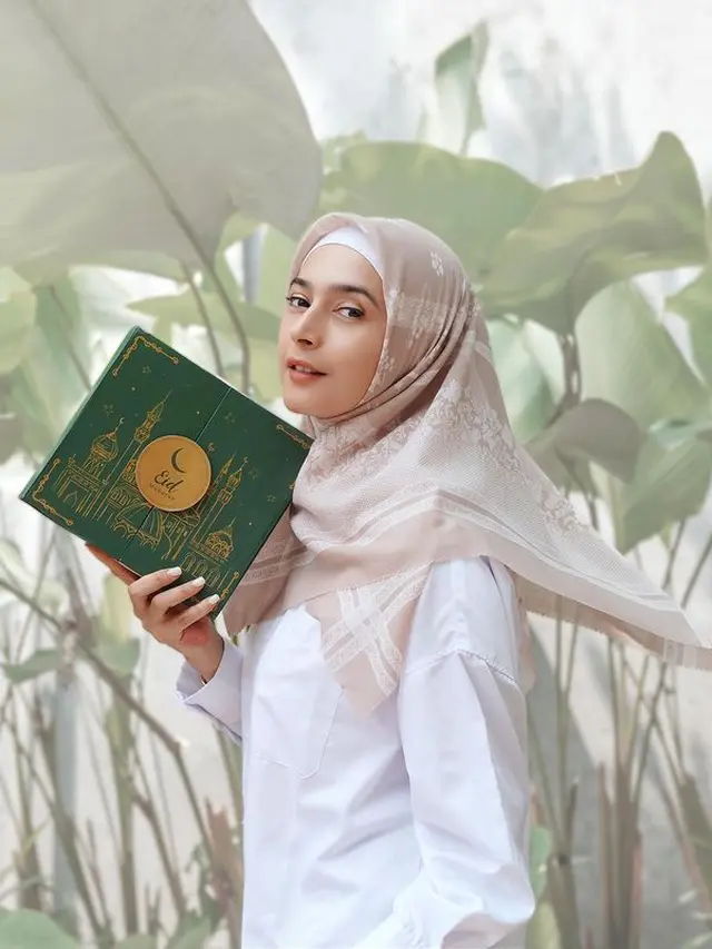 Nabila Sakieb berhijab (Instagram/nsyakieb85)