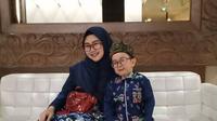 Daus Mini dan istri Shelvia Hana Wijaya [foto: Instagram/dausminiasli]