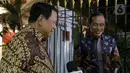 Usai pertemuan, keduanya menyempatkan memberikan keterangan ke awak media sekitar pukul 21.05 WIB. (Liputan6.com/Herman Zakharia)