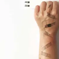 Bingung bagaimana caranya membersihkan noda tinta dari tangan Anda? Simak di sini cara sederhananya.