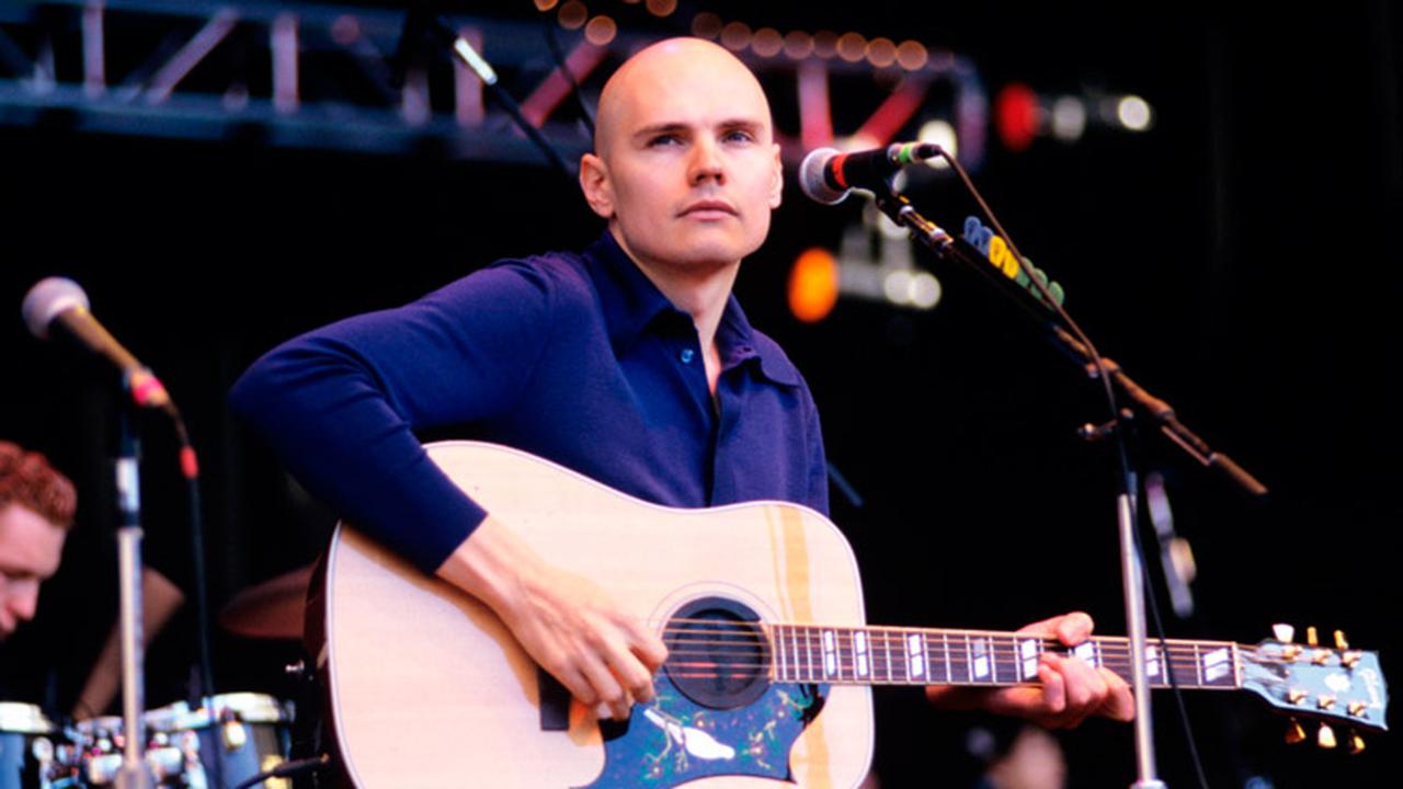 Vokalis Smashing Pumpkins Ingin Pencipta Medsos Ditembak