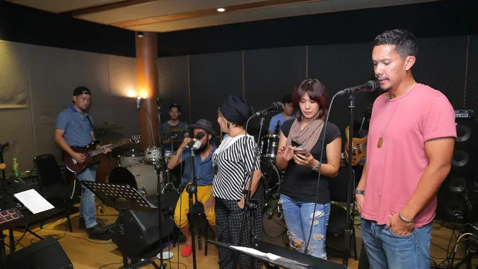 [Bintang] The Groove dan Maliq & D'Essentials