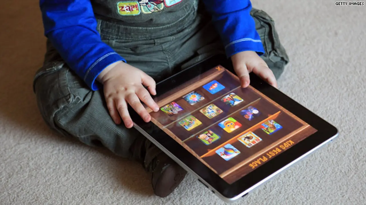 Awas, Gadget Bisa Ganggu Tumbuh Kembang Anak