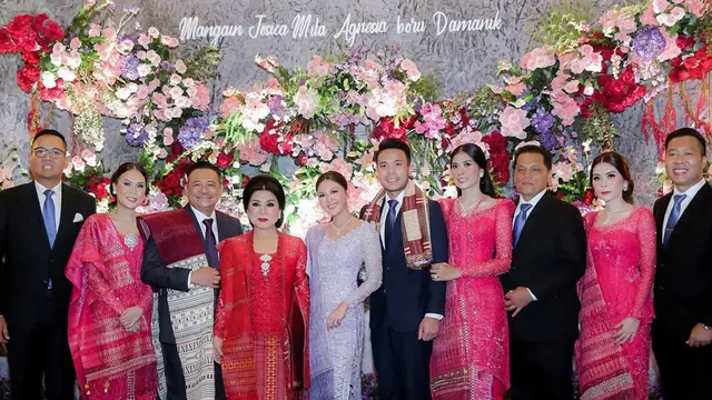 6 Potret Kakak Ipar Jessica Mila di Rangkaian Pernikahan Sang Adik, Tampil Menawan