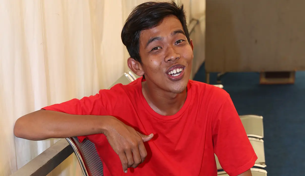 Ternyata serial komedi ini sangat berhubungan dengan kehidupan Dede sehari-hari. (Galih W. Satria/Bintang.com)