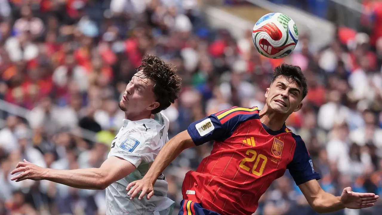 Oyarzabal Antar Spanyol ke 16 Besar