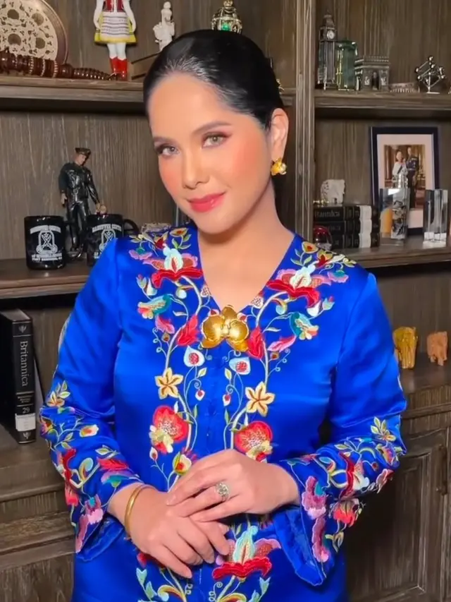 Potret Kebaya Annisa Pohan