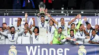 Daniel Carvajal mencetak gol penentu kemenangan Real Madrid atas Sevilla 3-2 pada laga Piala Super Eropa 2016 di Stadion Lerkendal, Rabu (10/8/2016) dini hari WIB. (AFP/Jonathan Nackstrand)