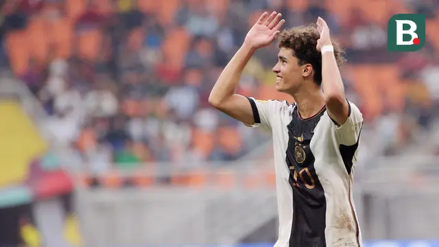 Foto: Aksi Duo Barcelona saat Bentrok di Laga Timnas Spanyol U-17 Vs Jerman U-17 di Piala Dunia 2023
