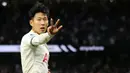 Striker Tottenham Son Heung-min tampil sangat impresif dengan mencetak hattrick saat Tottenham Hotspur membantai Leicester City 6-2 pada laga pekan ke-7 Premier League 2022/23, Sabtu (17/9/2022). (AFP/Isabel Infantes)