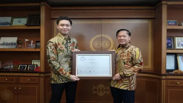 Pencatatan saham perdana PT RMK Energy Tbk (RMKE), Selasa (7/12/2021) (Dok: BEI)