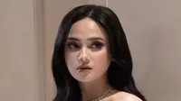 Kalung Syifa Hadju di Pesta Pernikahan Viral, Wanda Ponika Bahas Berlian Berbentuk Hati dan Langka!