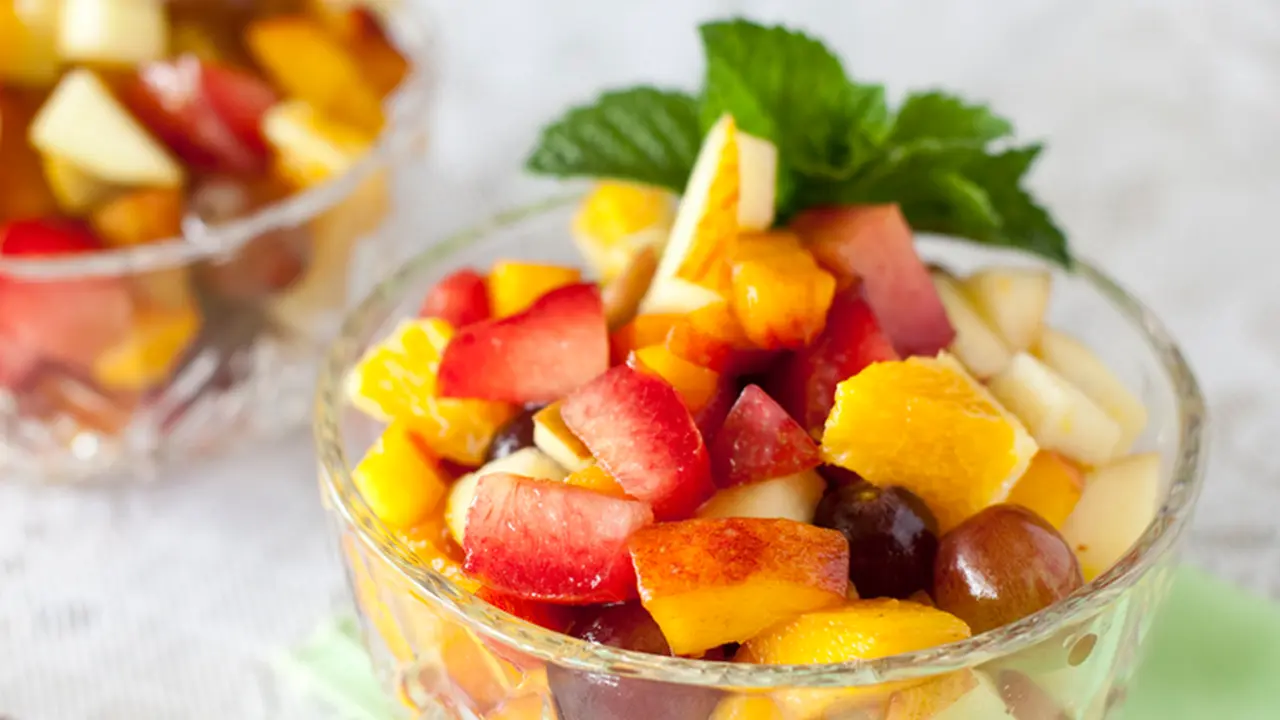 Ingin Turunkan Berat Badan? Yuk Ngemil 15 Buah Ini
