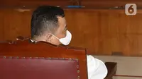 Terdakwa kasus dugaan pembunuhan berencana Brigadir Yosua, Kuat Ma'ruf mengikuti sidang lanjutan di PN Jakarta Selatan,Selasa (14/2/2023). Sidang dipimpin majelis hakim yang diketuai Wahyu Iman Santoso. (Liputan6.com/Herman Zakharia)