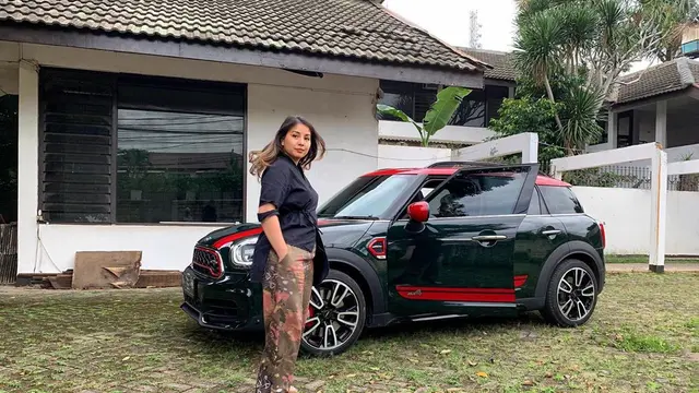 Berhasil Turunkan Berat Badan, Ini 6 Transformasi Tya Ariestya Setelah Diet