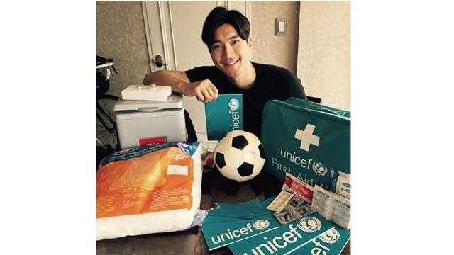 7 Potret Siwon Super Junior Saat Jadi Duta UNICEF Ini Bikin Salut