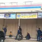 Sebuah minimarket di Cikarang Pusat, Bekasi dirampok. (Liputan6.com/Bam Sinulingga)