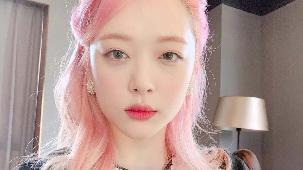 Sulli (Instagram/ jelly_jilli)