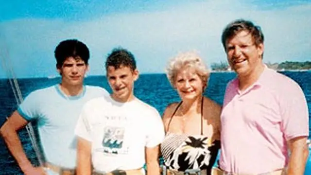 Lyle dan Erik Menendez 2