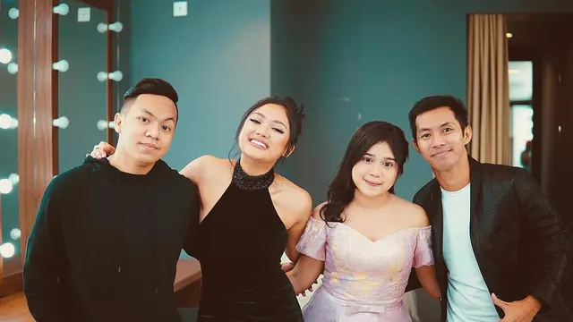 8 Potret Persahabatan Brisia Jodie dan Marion Jola, Dikabarkan Tengah Renggang