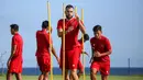 <p>Pemain naturalisasi, Jordi Amat, sudah ikut berlatih dengan dengan Timnas Indonesia dalam TC di Bali. Adapun satu pemain naturalisasi lainnya,&nbsp;Sandy Walsh, masih belum bergabung karena pulang ke Belgia untuk membela klubnya, KV Mechelen yang sedang berlaga di Jupiler Pro League. (Bola.com/Maheswara Putra)</p>