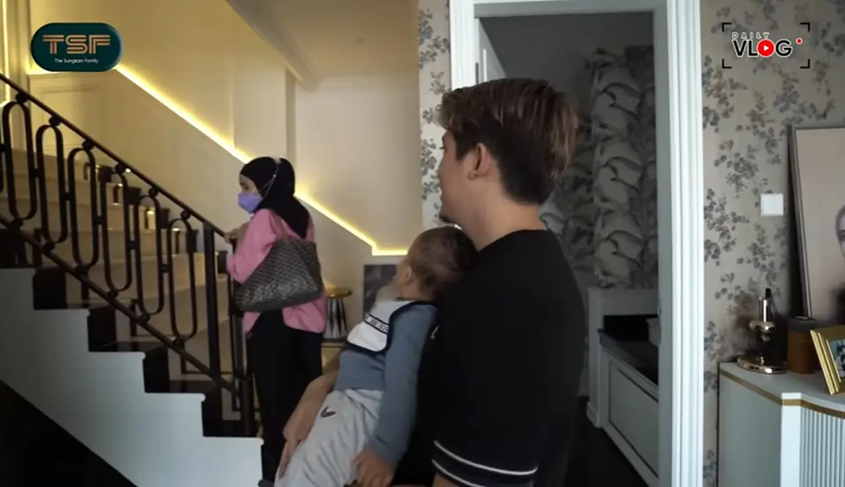 Zaskia Sungkar dan Irwansyah (Youtube/The Sungkars Family)
