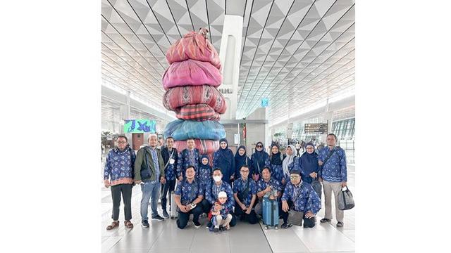 6 Potret Kegiatan Artis Jelang Ramadan, Sultan Djorghi Ikut Bersihkan Masjid