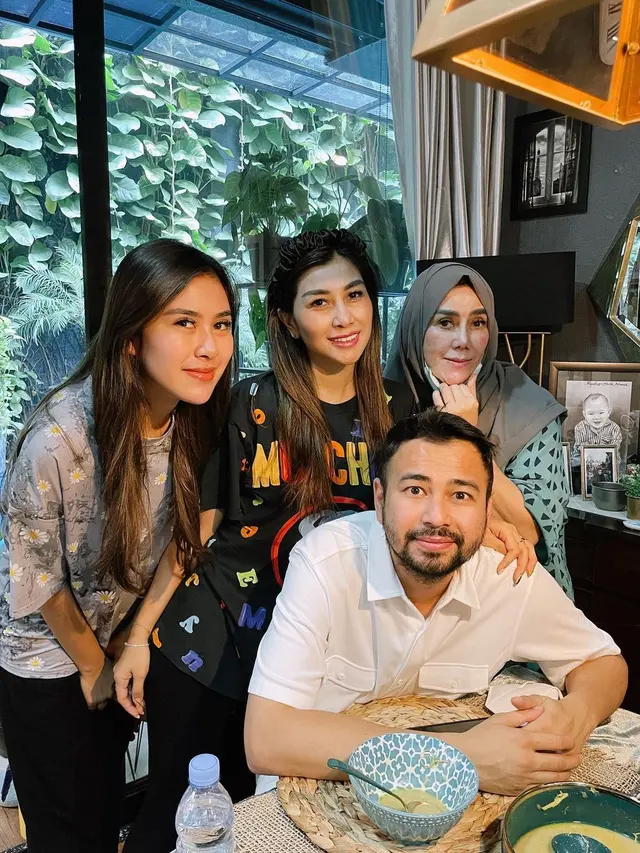 6 Potret Terbaru Raffi Ahmad dengan Brewok Tebal, Makin Maskulin