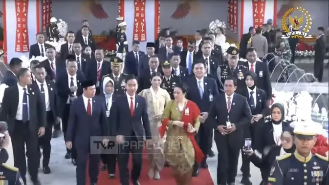 Sederet Momen Tak Biasa Saat Sidang Tahunan MPR, Tak Ada Baju Adat hingga Gibran Ganti Dasi