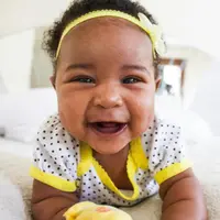 bayi tangkurap atau yang dinamakan tummy time. credits: pexels.com/kenzi