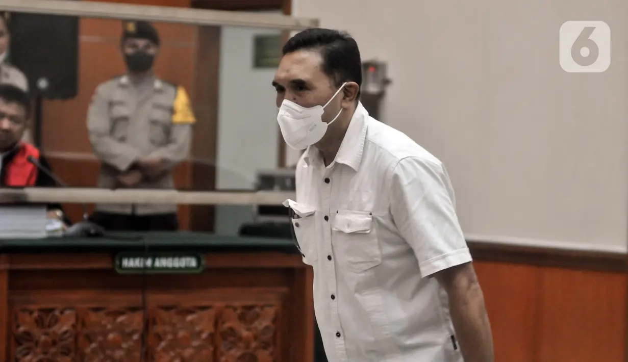 Salah satunya Kasranto dinilai telah menikmati keuntungan sebagai perantara dalam jual beli narkoba. (merdeka.com/Iqbal S. Nugroho)