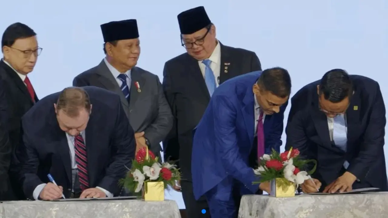 Penandatanganan Joint Development Agreement Pengembangan Ekosistem Semikonduktor tahap pertama senilai USD 4,89 miliar, Rabu 18 Februari 2026. (Foto: laman ekon.go.id)
