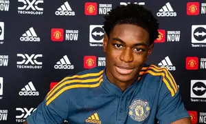Habeeb Ogunneye (Twitter Man Utd)