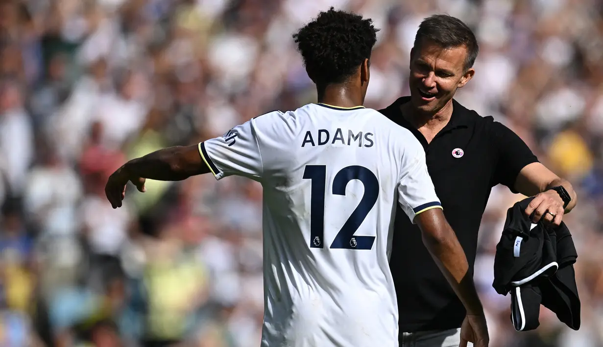 Hingga laga usai pasukan Jesse Marsch mampu mempertahankan keunggulan 3-0 atas Chelsea dan untuk sementara bertengger di posisi ke-3 klasemen sementara dengan poin 7 dari hasil 2 kali menang dan sekali kalah. Sementara Chelsea tercecer di posisi ke-12 dengan 4 poin. (AFP/Paul Ellis)