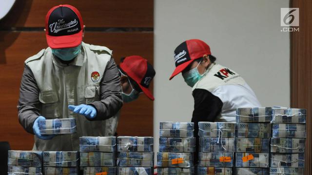 KPK Tunjukkan Uang Miliaran Rupiah Kasus Suap Wali Kota Kendari