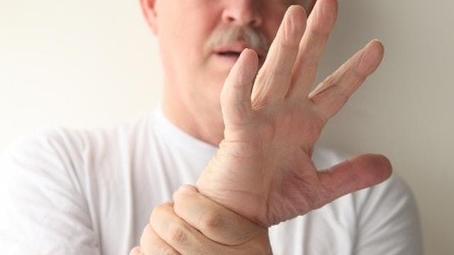 Sering Gemetar? Waspada Gejala Parkinson