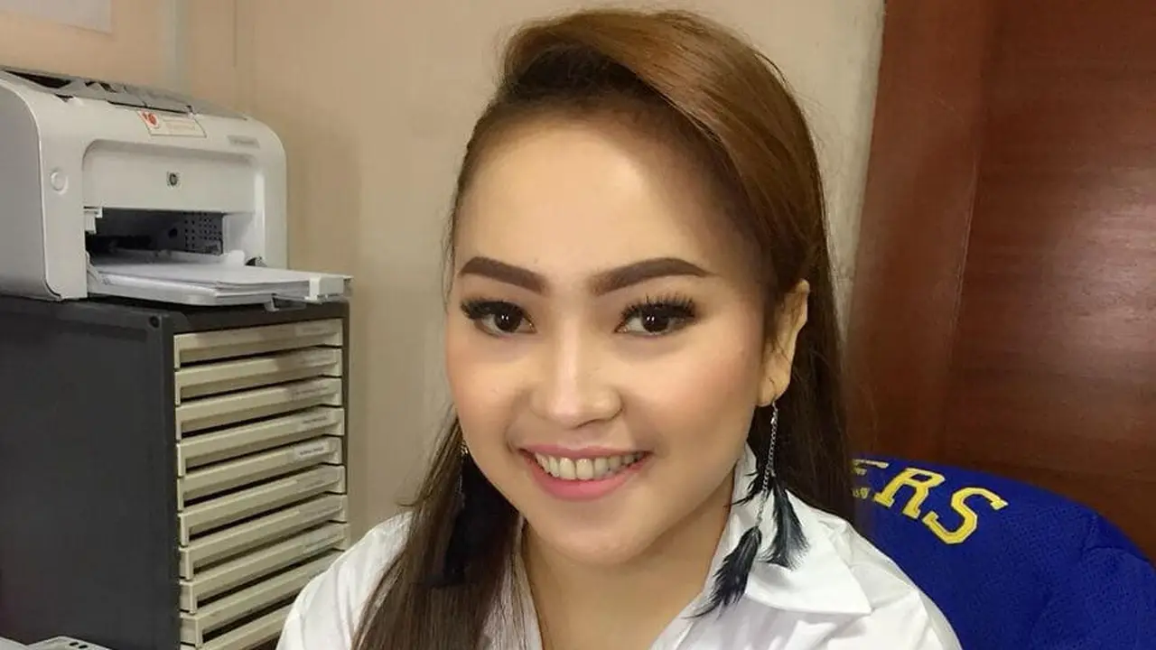 9 Potret Kenangan Lawas Cantiknya Mendiang Mpok Alpa Ketika Awal-awal Viral Tahun 2018 Lalu, Bikin Nostalgia