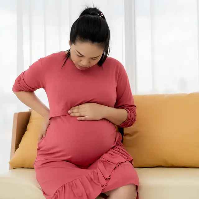 Sakit Pinggang Saat Kehamilan Apa Penyebabnya Parenting Fimela Com