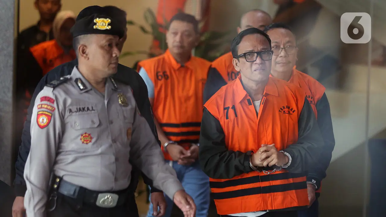 Ditahan KPK, Wamenaker Immanuel Ebenezer Menangis