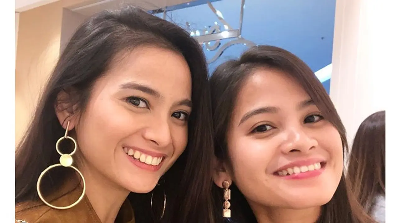 5 Seleb Kakak Beradik yang Miliki Wajah Mirip dan Susah Dibedakan
