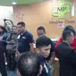 Sidak di Medika Plaza Clinic, Hotel Kartika Chandra, Jakarta, Sabtu (Liputan6.com/Oscar Ferri)