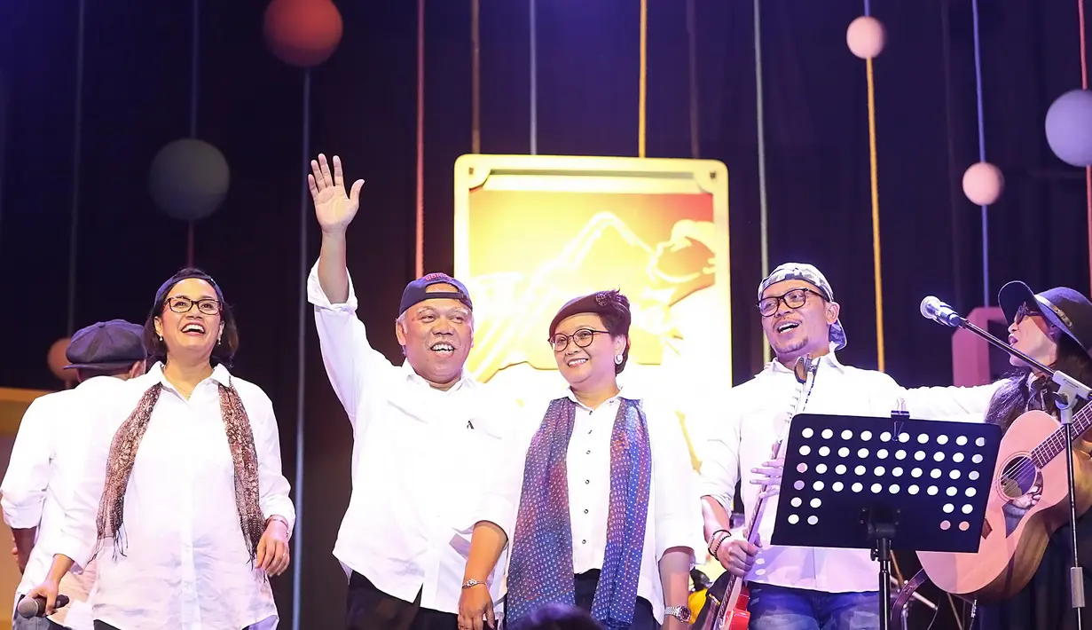 Hanif Dakari Menteri Ketenagakerjaan mengatakan, bahwa Elek Yo Band dibentuk hanya sebatas iseng. Musik untuk bersenang-senang. Selain itu, sebagai ajang berkumpul untuk menjaga kekompakan. (Bambang E Ros/Bintang.com)