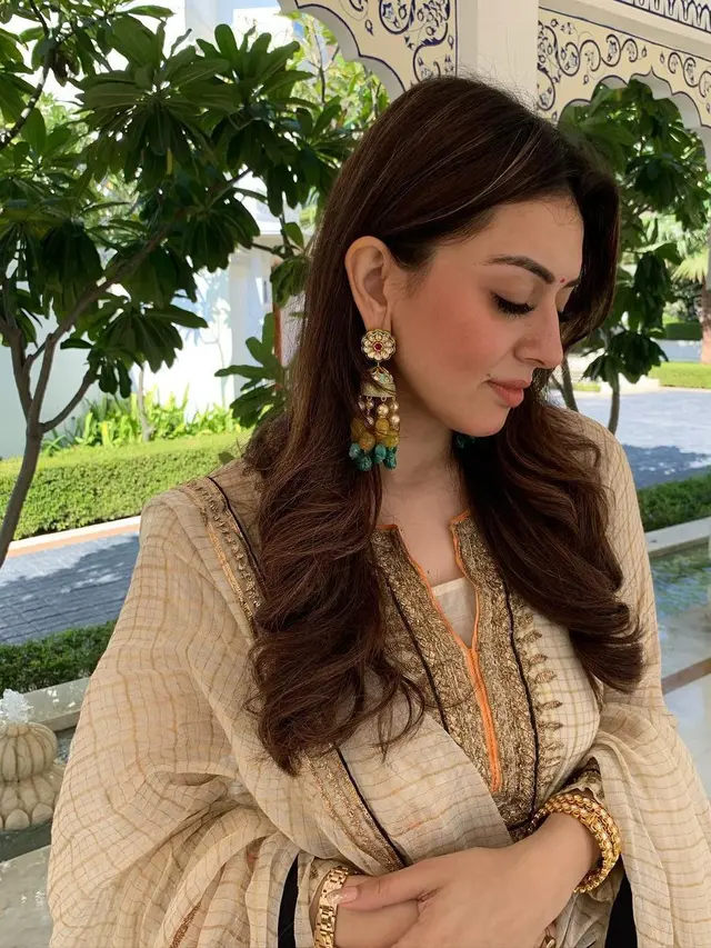 Potret Terbaru Hansika Motwani Pemeran Tina Dalam Film 'Koi.. Mil Gaya'. (Sumber: Instagram/ihansika)